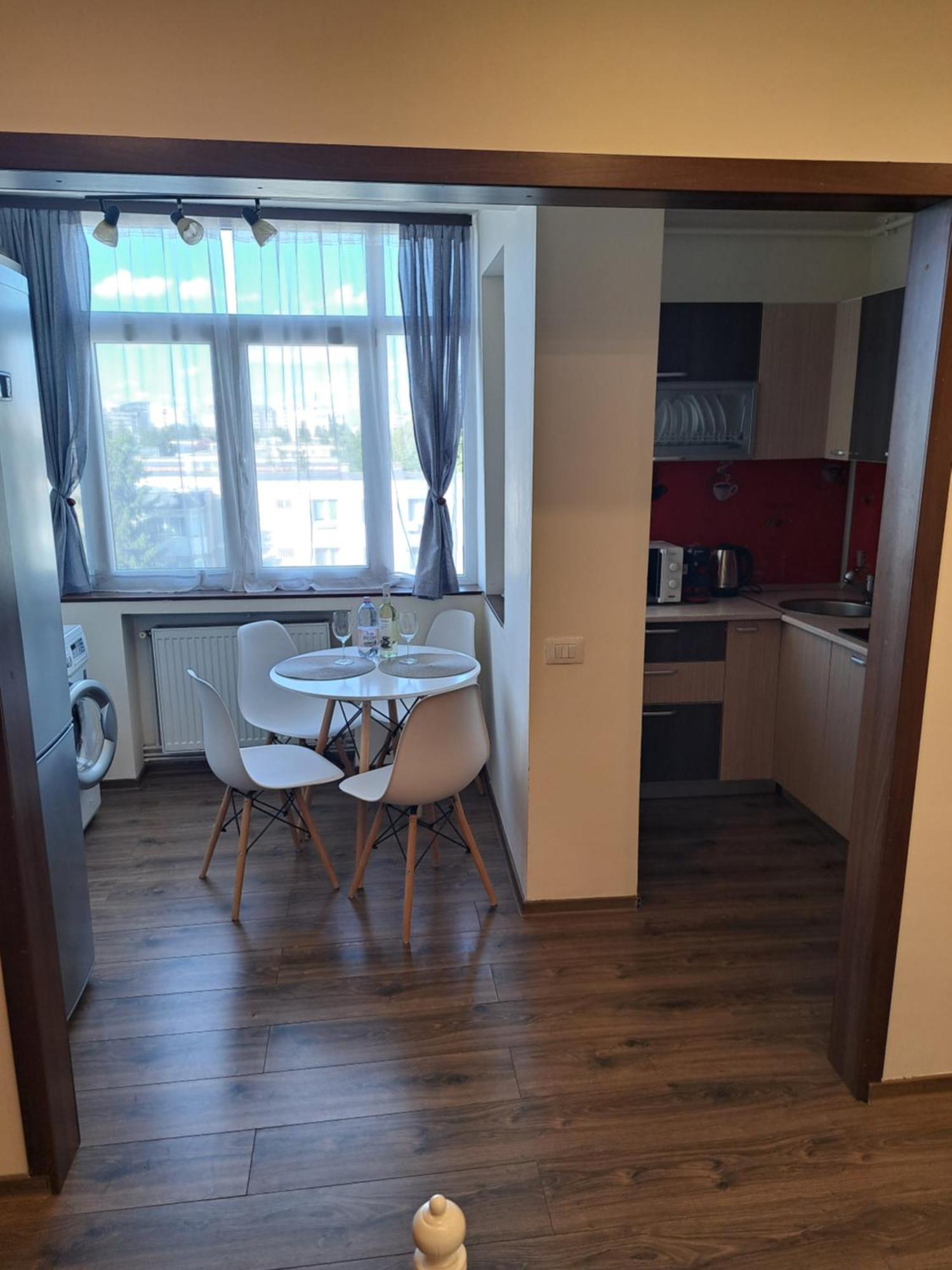 Garsoniera Cocheta Apartment Brașov Exterior foto